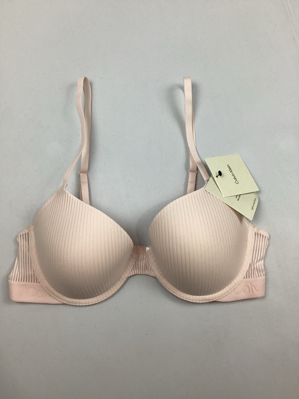Calvin Klein Lightly Lined Demi Underwire Bra Light Pink 36B NEW! Retail $46